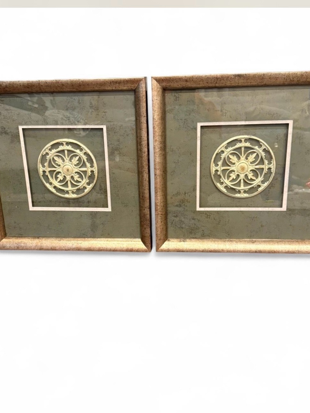 Set of 2 Decorative Framed Wall Art - Cream Medallion on Green Background Gold